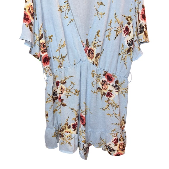 SHEIN Curve Boho Floral V-Neck Ruffle Romper 1XL - Picture 4 of 7